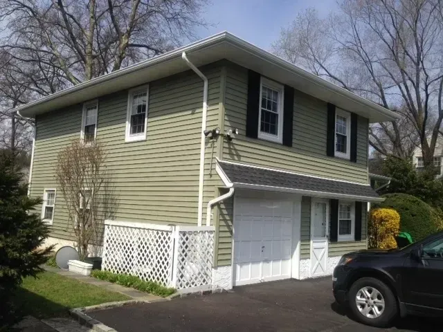 Flat Roof Contractor in NYC, Nassau & Suffolk, NY — Bellerose Roofing & Siding project